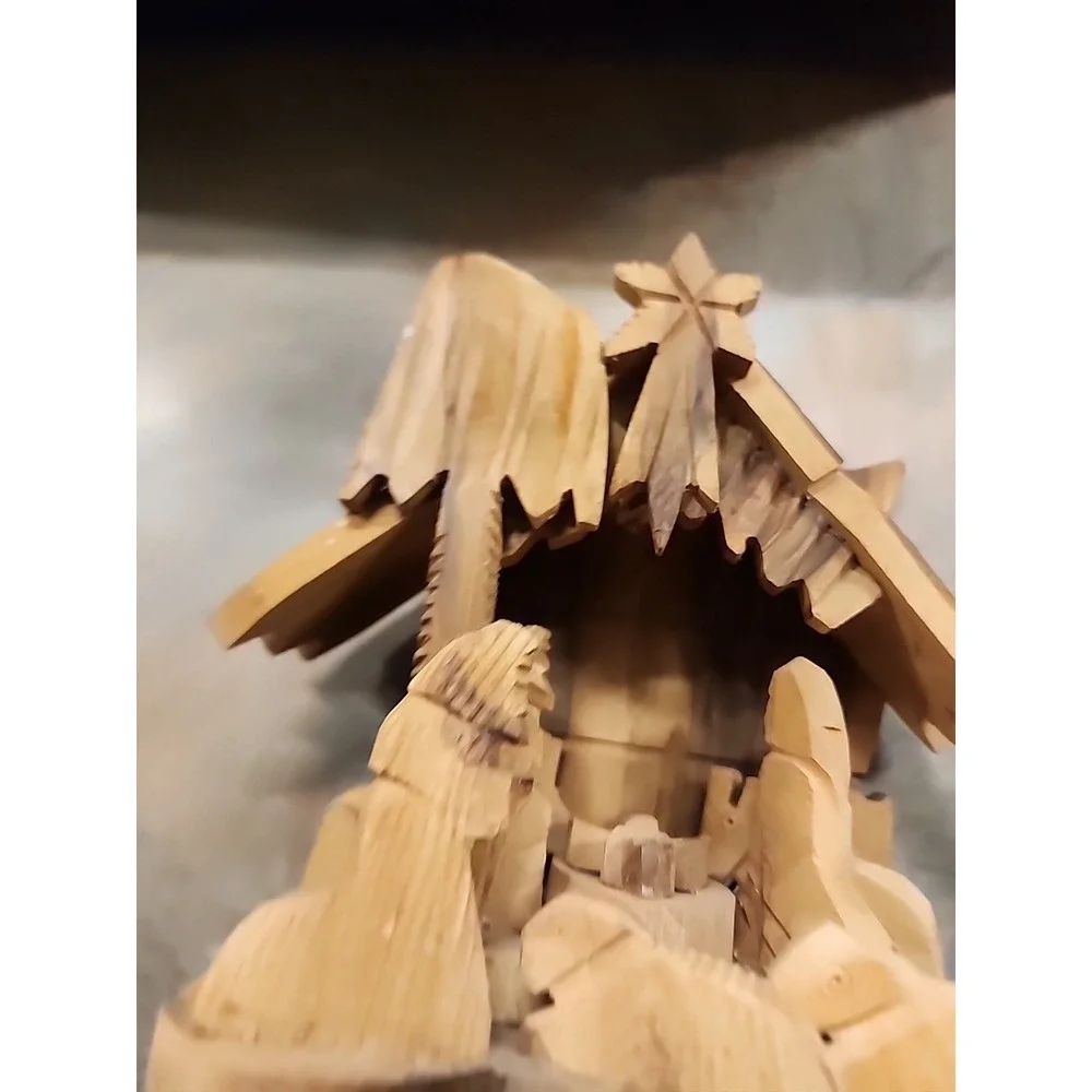 VTG carved Olive Wood Nativity Stable creche Kings Baby Jesus Made in Bethlehem